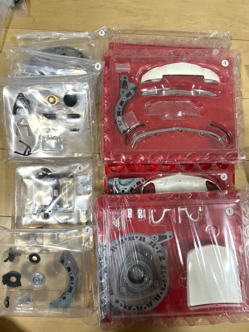 【フルセット・未組み立て】デアゴスティーニ 1/8 マツダ・コスモスポーツ