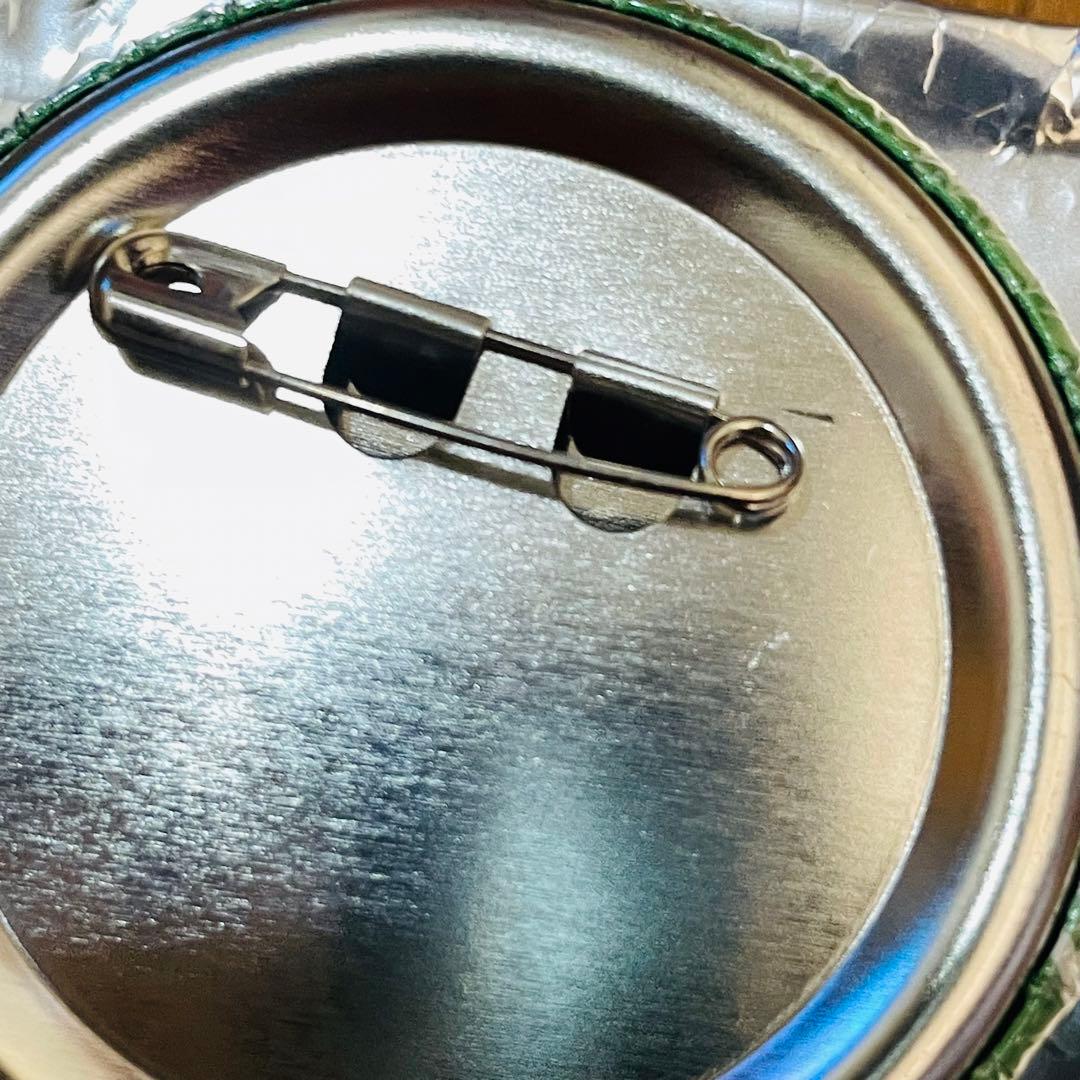 進撃の巨人 進撃祭 缶バッジ リヴァイ兵長 NONAME - メルカリ