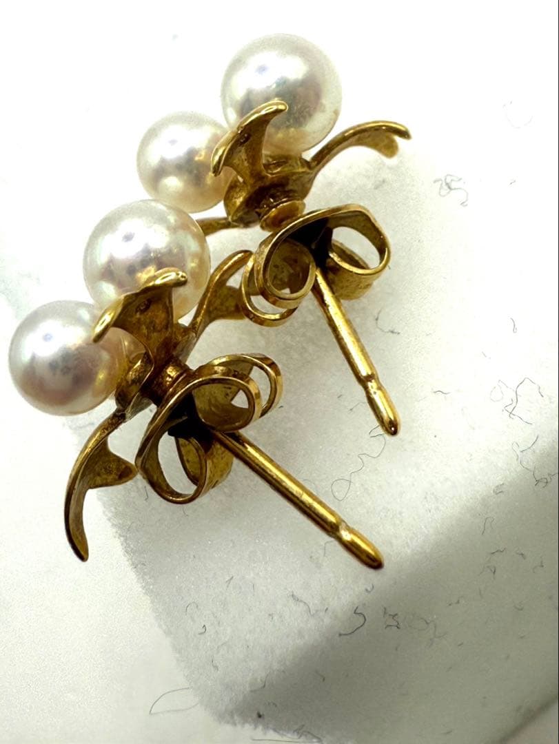 ミキモト パールと葉のデザインのブローチの通販はau PAY マーケット
