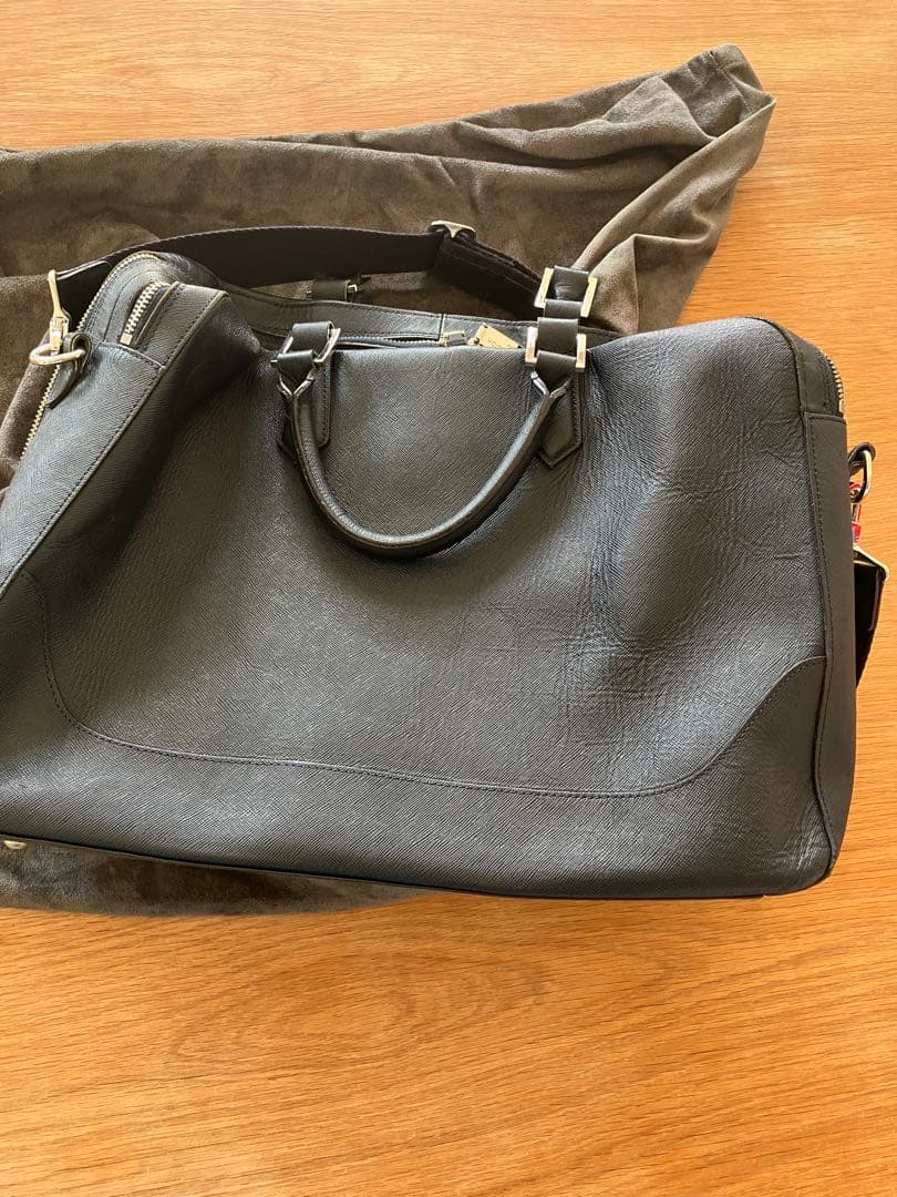 ペッレモルビダ　キャピターノ2室タイプ　ネイビー　日本製