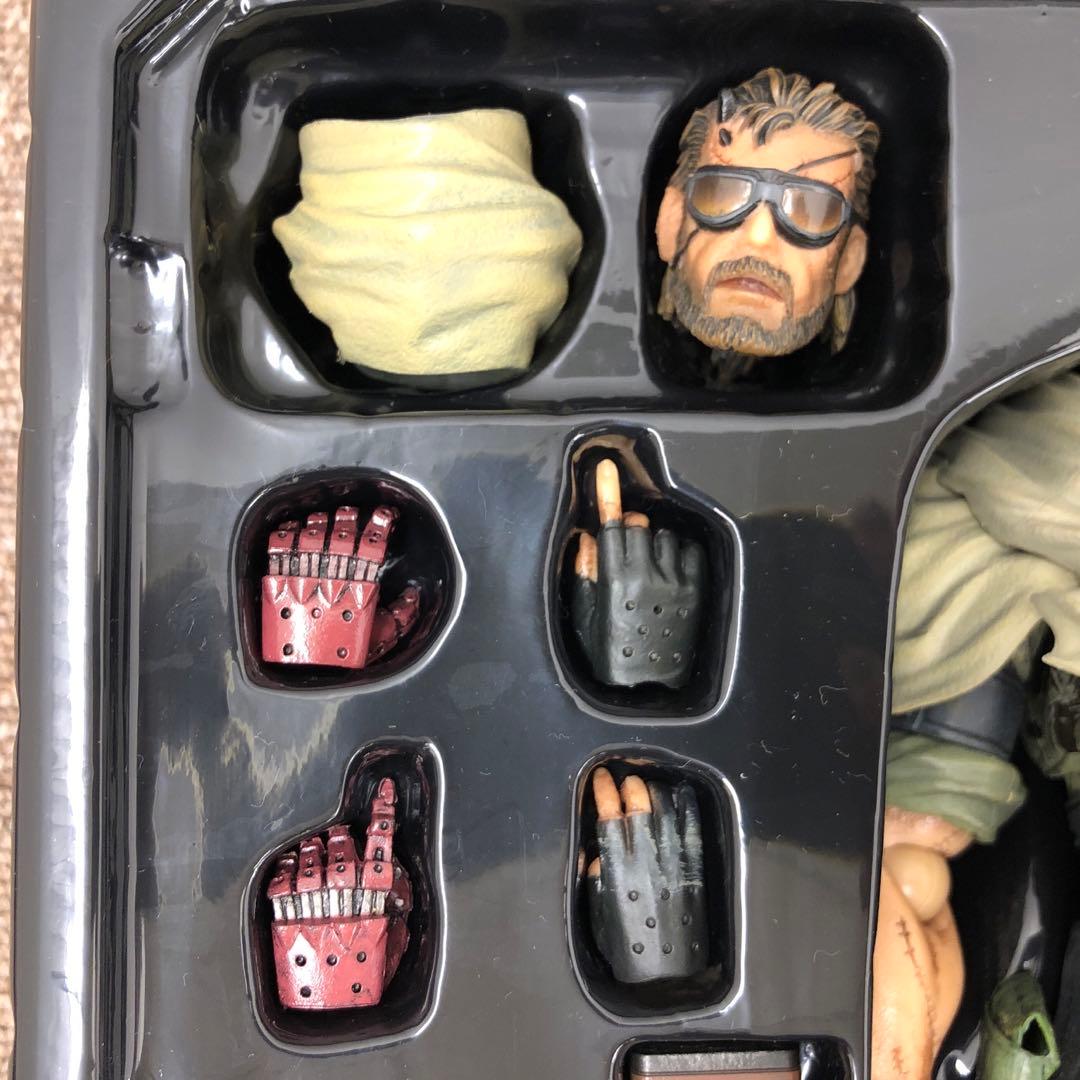 【美品】　PLAY ARTS改 ヴェノムスネーク MGSV ファントムペイン