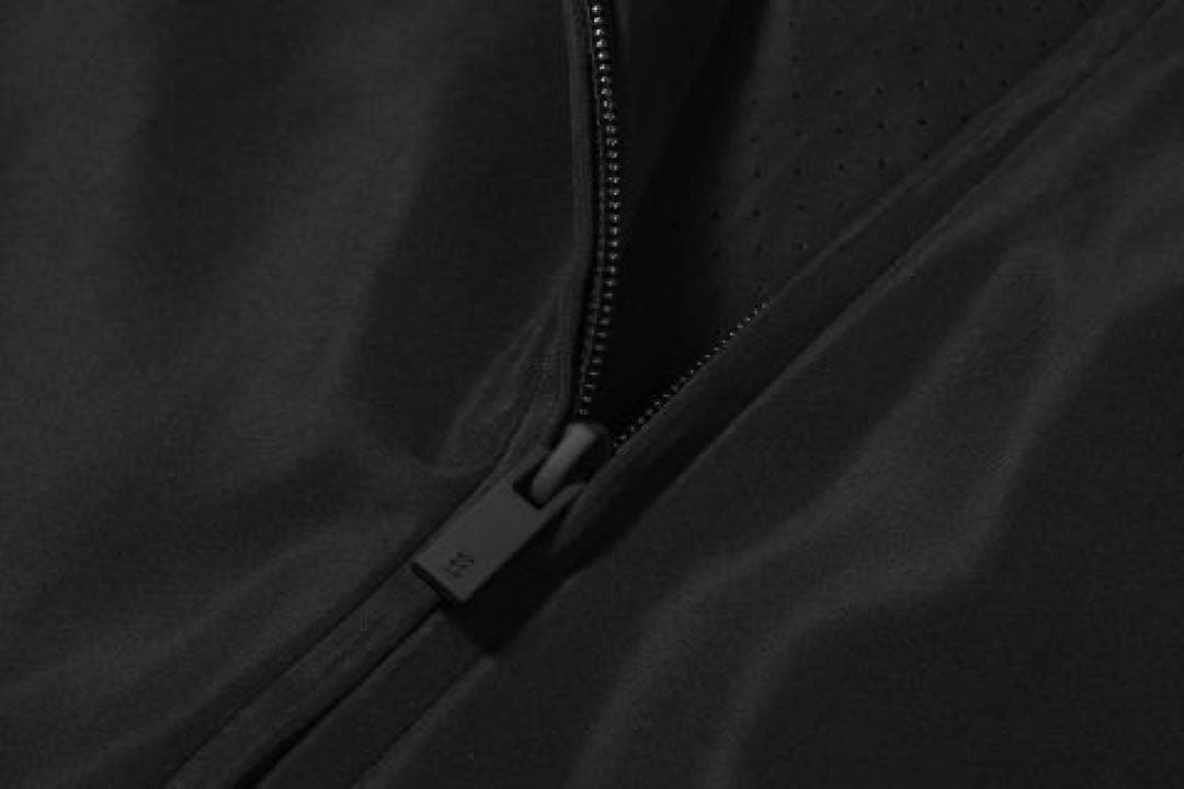 FEAR OF GOD ESSENTIALS ブラック ジャケット