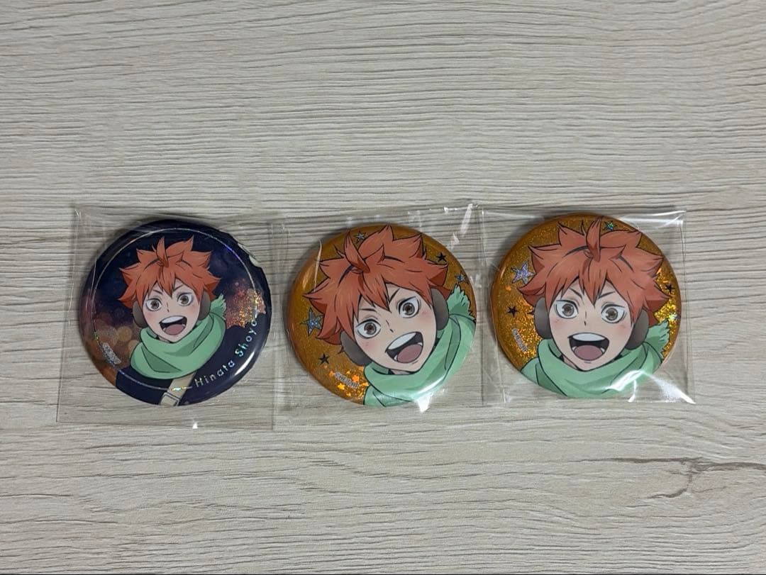 コスモワールド 缶バッジ 日向翔陽 - メルカリ