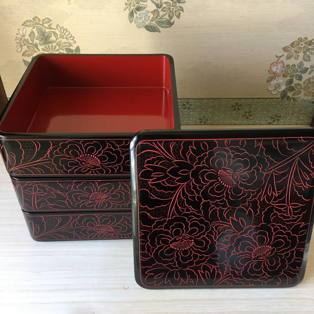 輪光堂（輪島塗）の天然木熨斗蒔絵台付き三段重 | 東京世田谷の買取