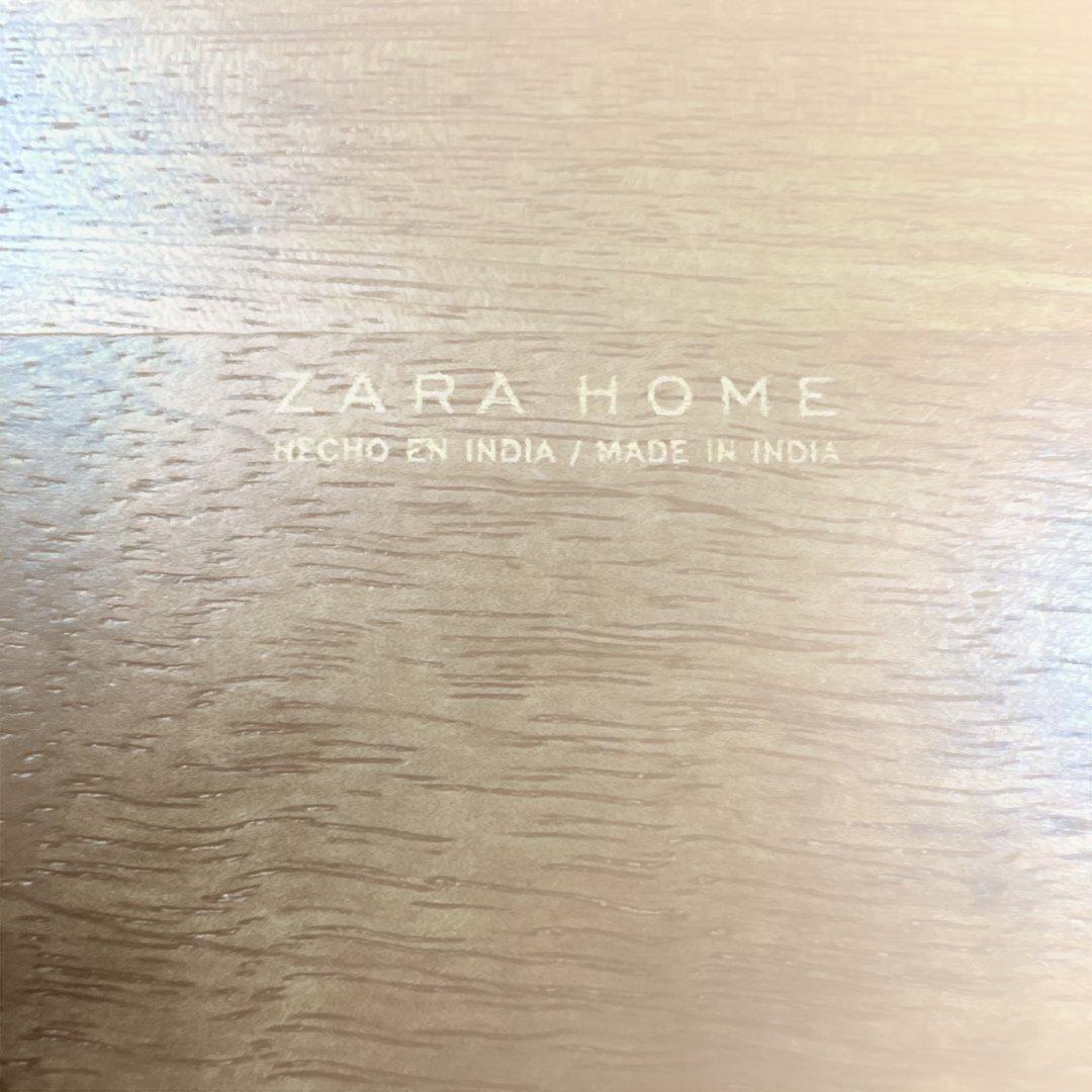 ZARA木製オーバルスツール