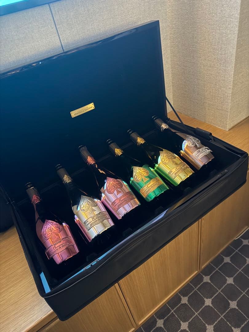 レア】アルマンド アタッシュケース 空瓶 袋セット