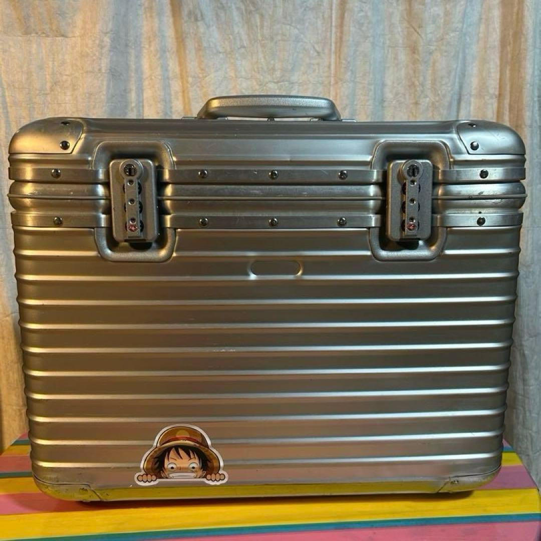 リモワ　パイロット　トロリー　２輪　カナダ製 リモワ パイロット トロリー 2輪 カナダ製 リモワ パイロット トロリー