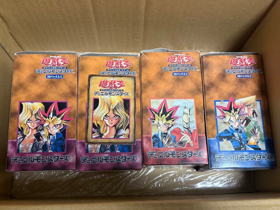 遊戯王　初期　空き箱vol2,4,6と2期空き箱2つ　おまけノーマルカード付き