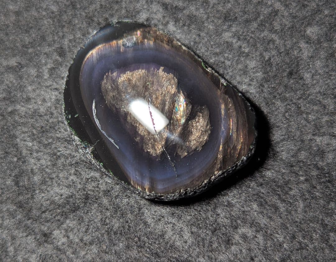 特級品【研磨品】十勝石玲瓏 北海道産レインボーオブシディアン 十勝石