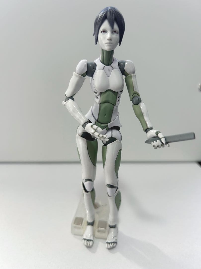 東亜重工合成人間 女性モデル