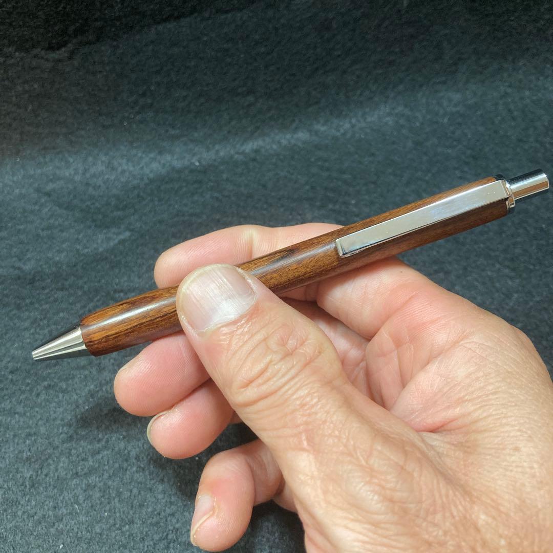 木軸ボールペン　樹種《デザートアイアンウッド》※超希少材　ハンドメイド