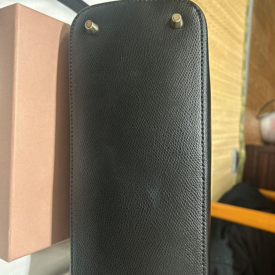 FURLA パイパー　ブラックレザーハンドバッグ