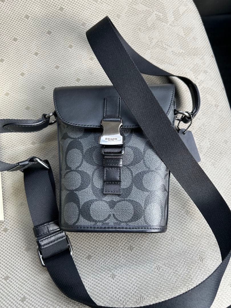 COACH ショルダーバッグ レザー コンパクト