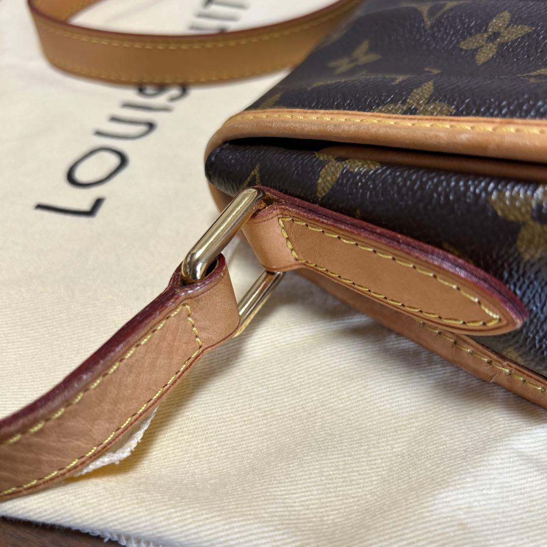LOUIS VUITTON ショルダーバッグ　DU0142
