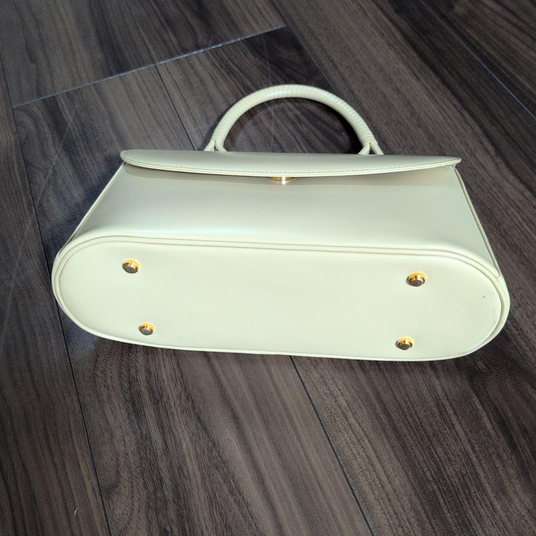 濱野ロイヤルモデル　レザー ハンドバッグ　クリーム　美品