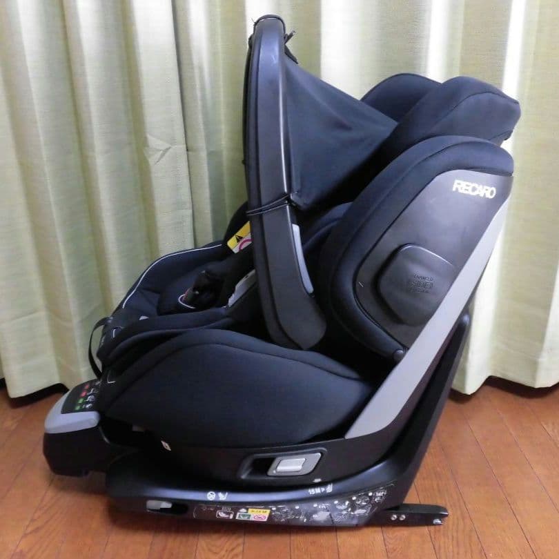 美品 RECARO レカロ ZERO1チャイルドシート R129 取り外し可能