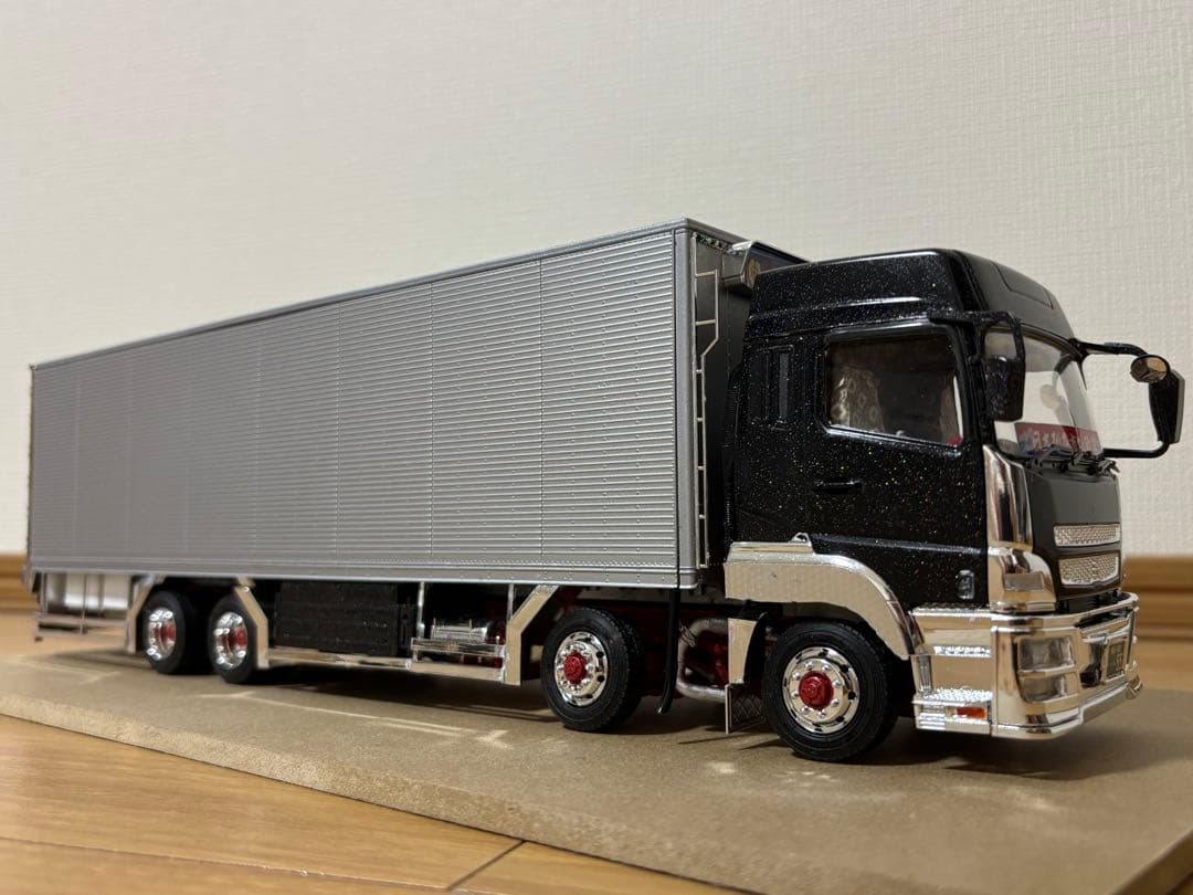 アオシマ 1/32 ヘビーフレイト No.14 三菱ふそう '10 スーパーグレート