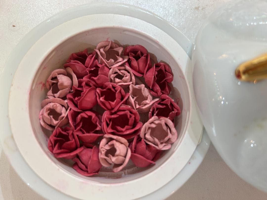 ラディレ 白鳥ポットチーク リミテッド エディション ローズ ラデュレ