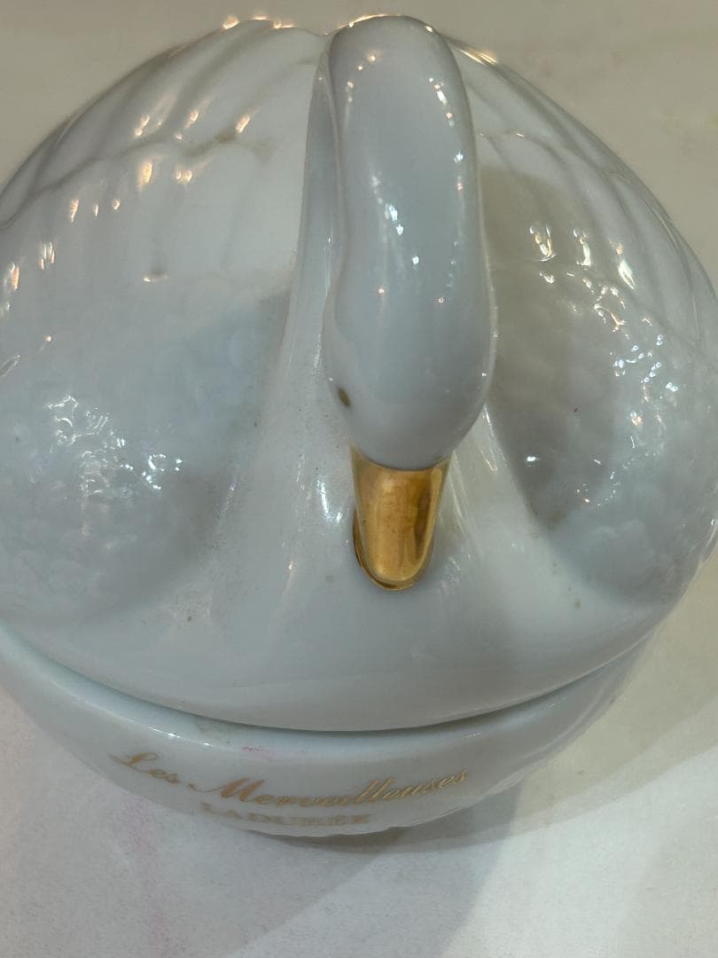 ラディレ 白鳥ポットチーク リミテッド エディション ローズ ラデュレ