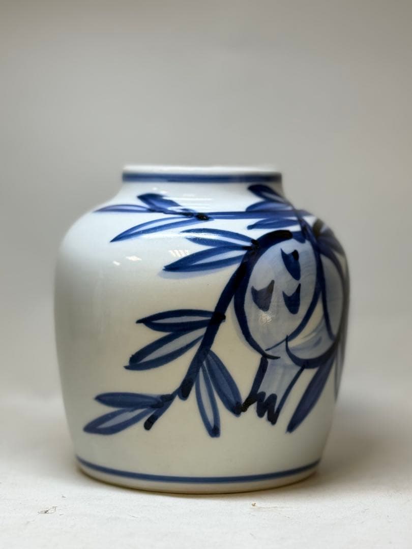 T90 人間国宝 近藤悠三 監修「藤悠」銘染付柘榴図 花瓶