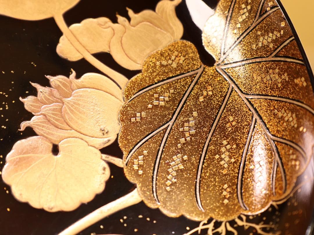 BK413　時代輪島塗　蓮図金蒔絵　吸物椀　二客　木製　茶道具 懐石 会席 菓子