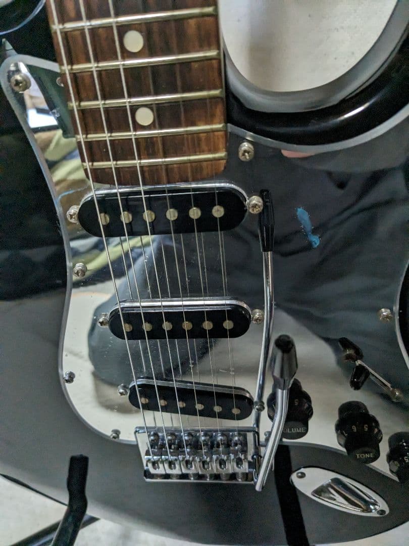 セルダー、ストラトキャスター、ミラーピックガード、エレキギター