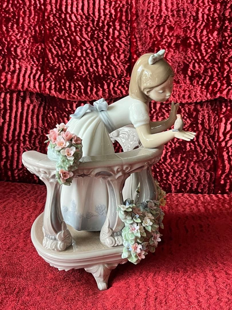 LLADRO 06658 春の目覚め　モーニングソング