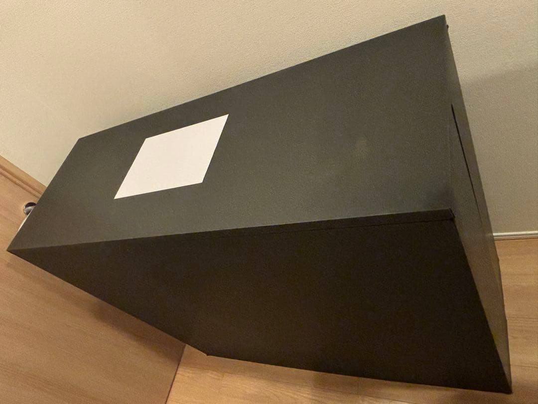 組み立てダンボールの展示台(マット黒)
