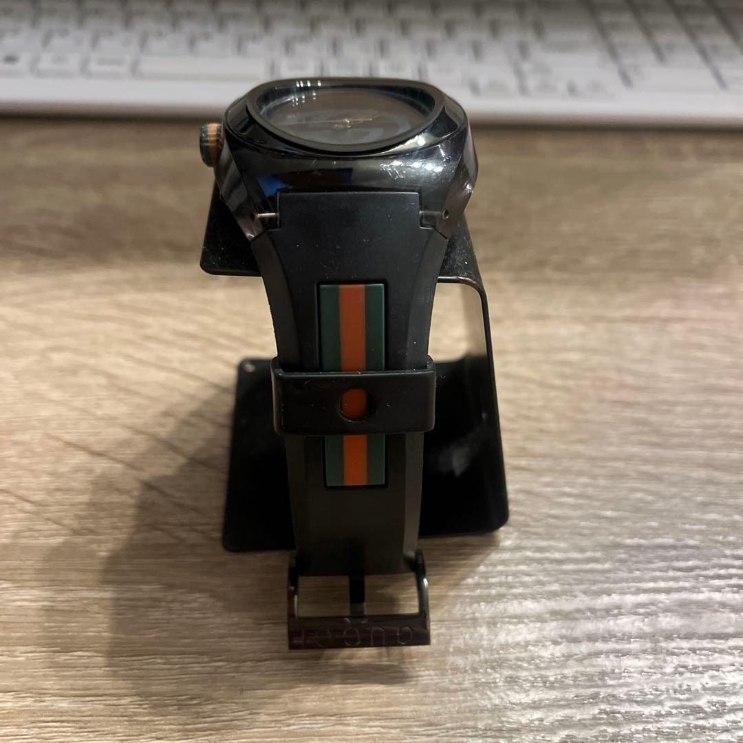 GUCCI ブラックラバーベルト 時計