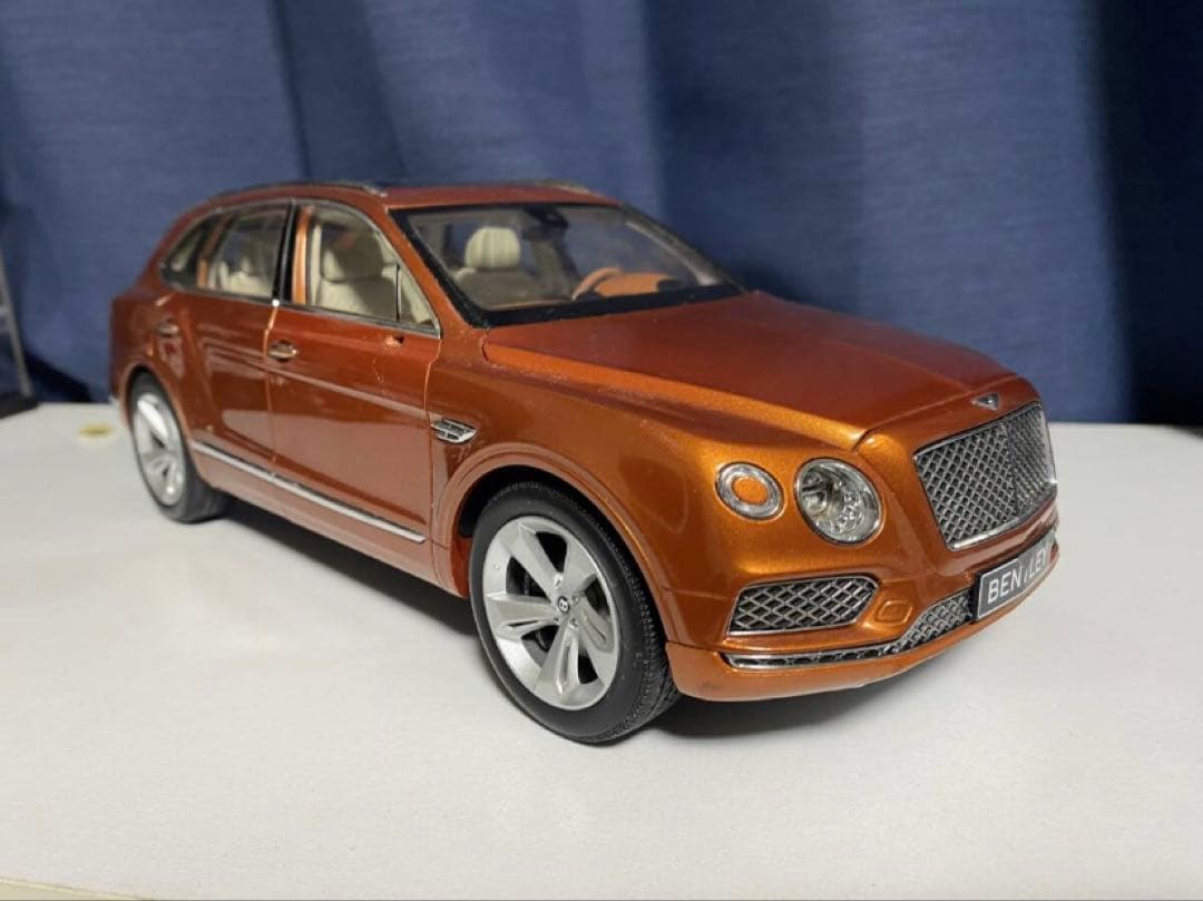 レア！ 1/18 京商 ベントレー ベンテイガ ミニカー 送料無料