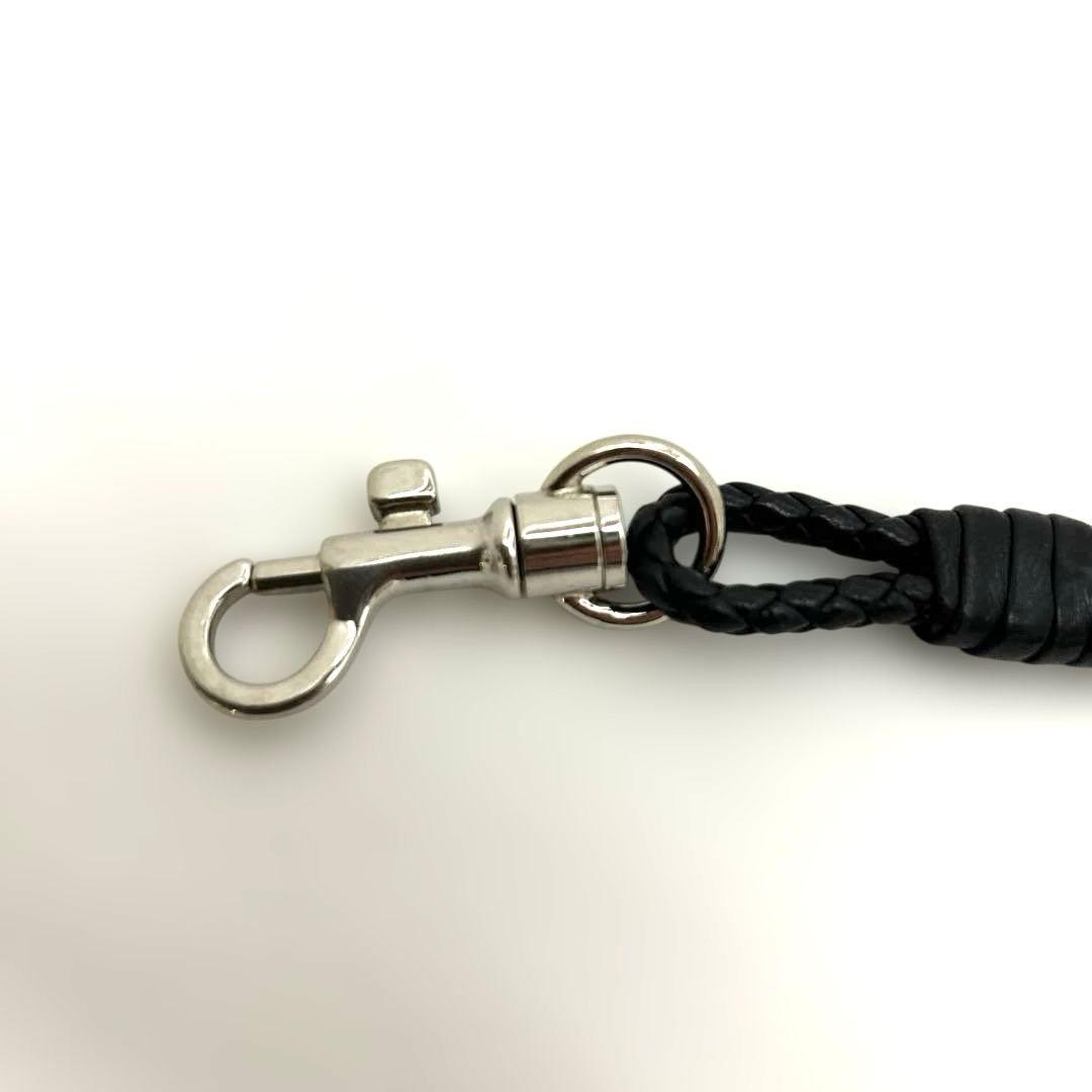 Bottega Veneta レザー ネックストラップ イントレチャート 黒