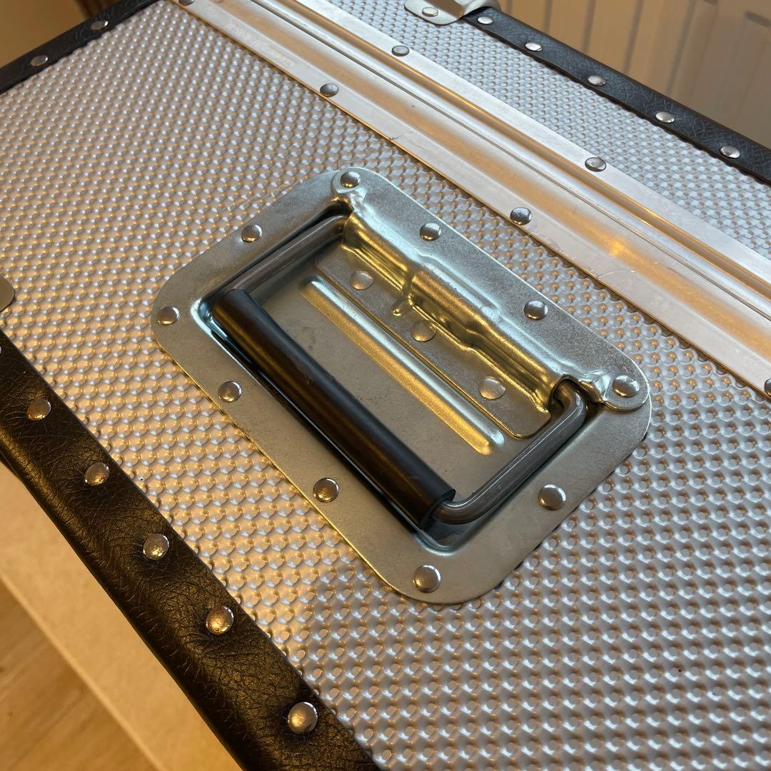 超希少】RIMOWA『Colorado』2輪プルタブアルミケース 104L - メルカリ