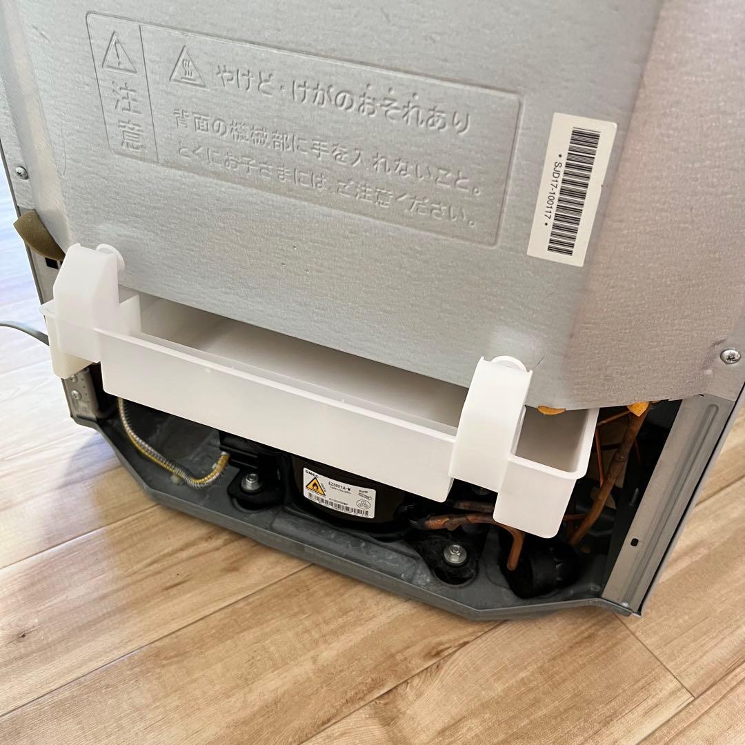 【送料無料】SHARP SJ-D17E-S 冷蔵庫 2018年製