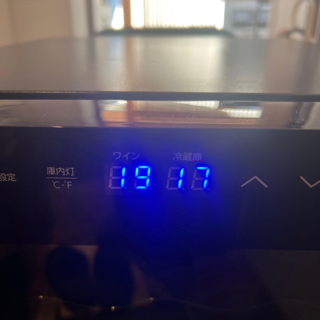 冷蔵庫一体型ワインセラー62L 2ドア コンパクト　稼働品　WRH-M262