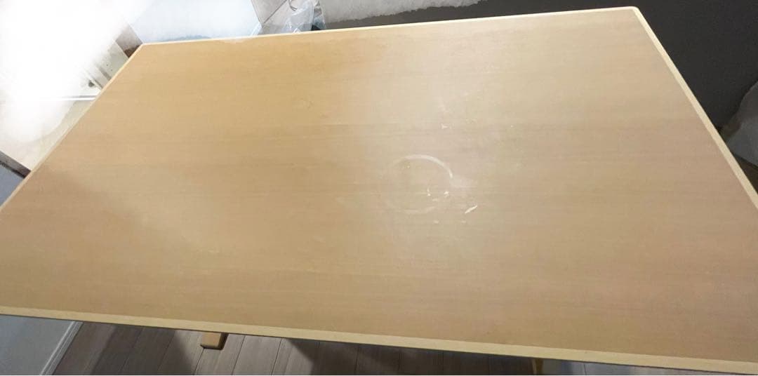 送料込　ダイニングテーブル　カリモク６０