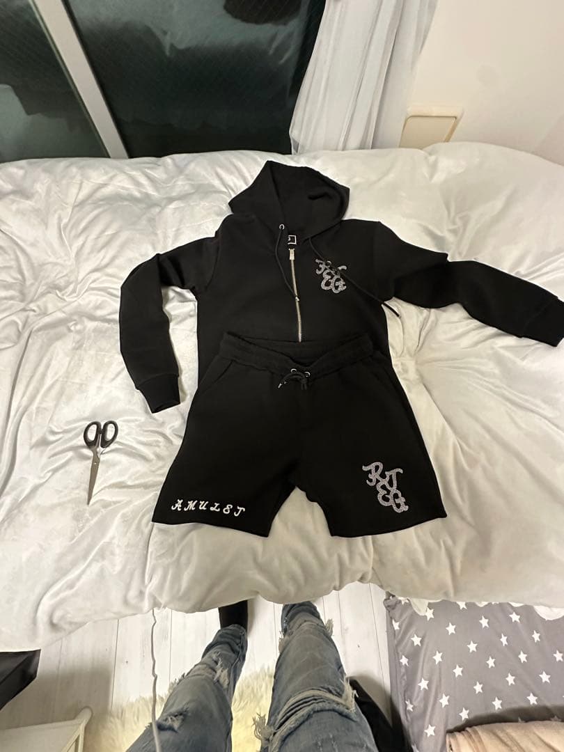 アダムスジャグラージップパーカー