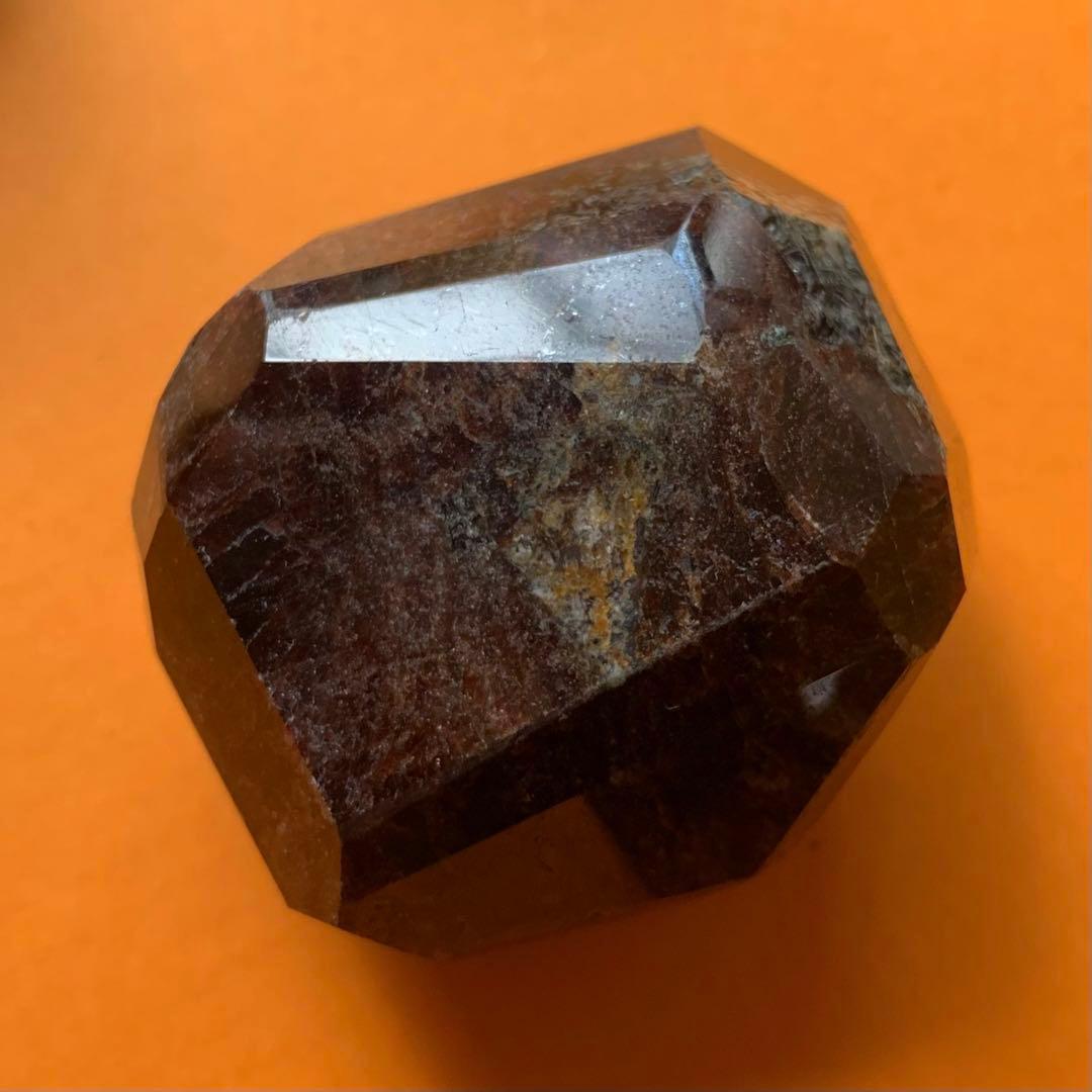 ダークレッドの12面体結晶ガーネット(Lサイズ5)ポリッシュ