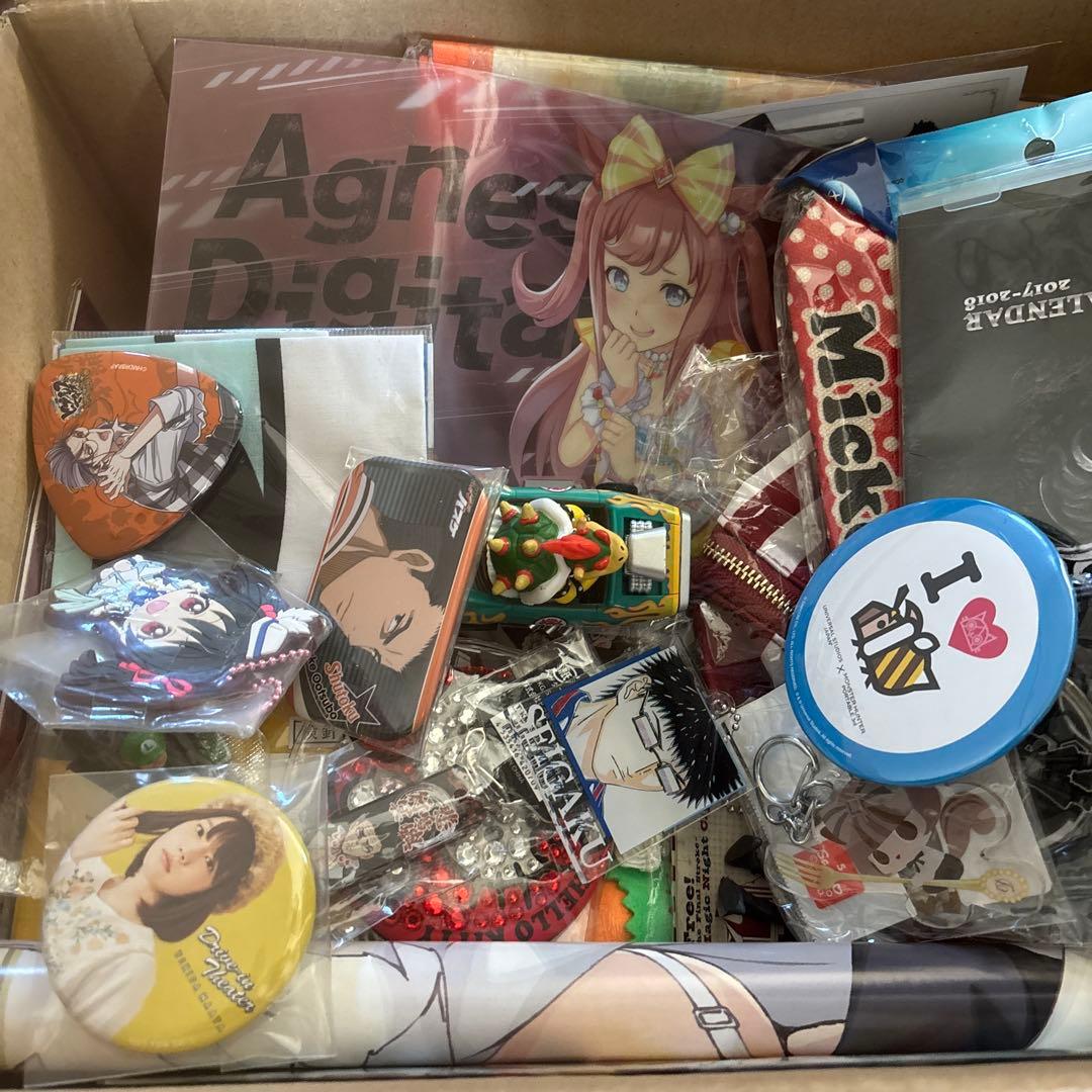 ノンジャンル　アニメグッズ　まとめ売り　4.6kg 約200点