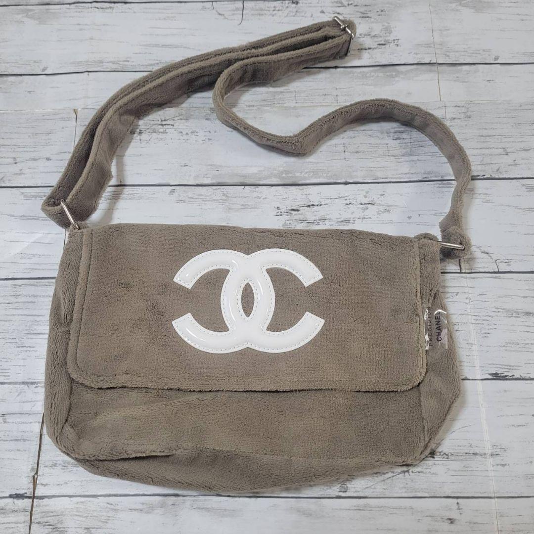 ゆきぽんぽんこ ショルダーバッグ ベージュ ノベルティ