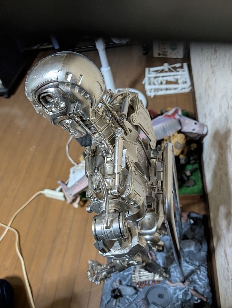 ターミネータ　T800(定期購入特典ライフルガン付き)