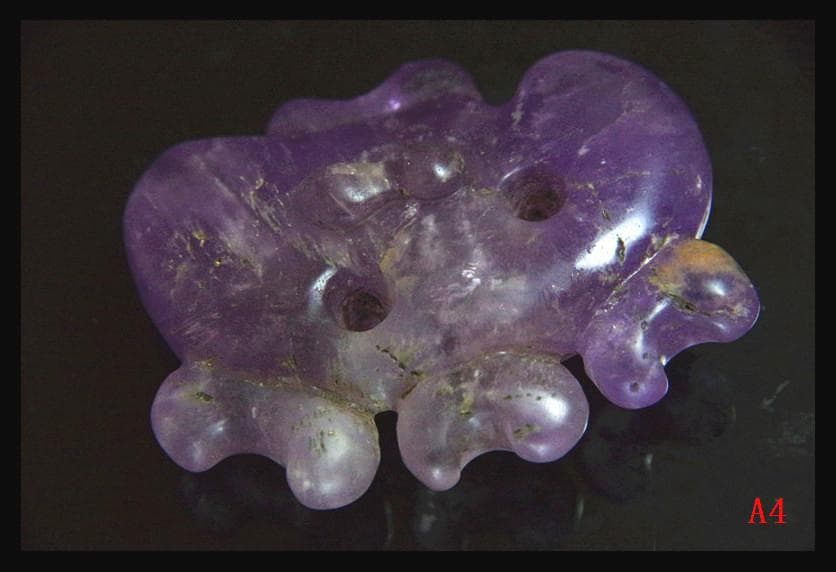 A4】古墳期表面風化濃ゆい紫水晶製6.4CM異状獣形勾玉縄文時代出土石器