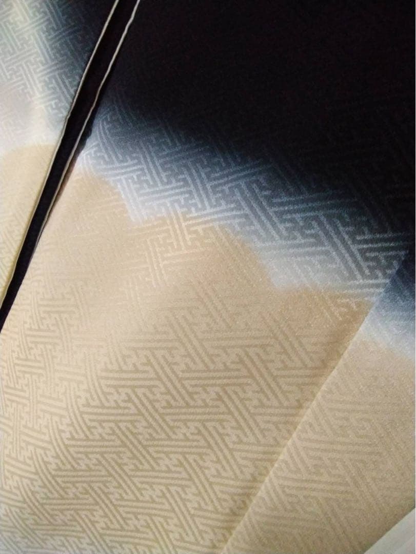 男の子用・5歳から7歳向け・表側正絹のお着物・羽織付き