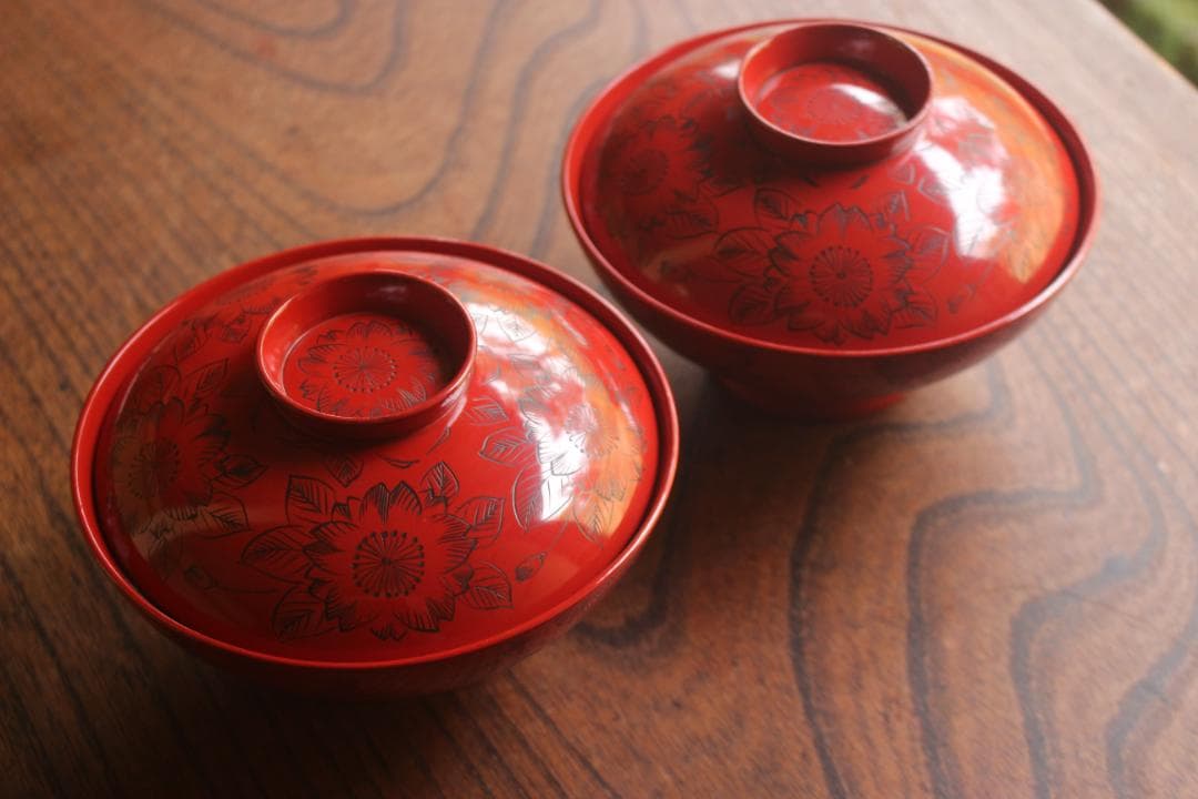 デッドストック！上質朱漆に極上沈黒桜文の映えるお椀2点（検