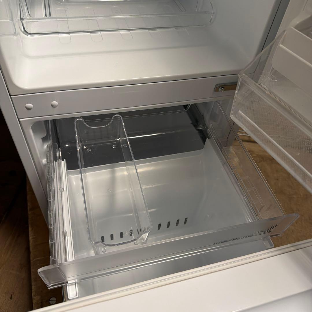 YAMADA SELECT 冷蔵庫 ホワイト 上開き