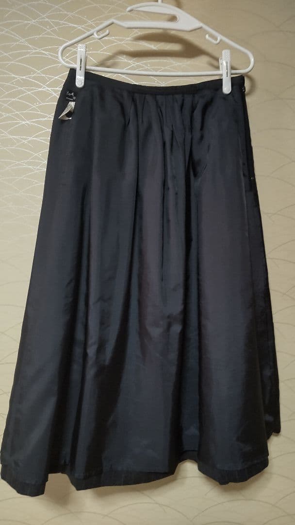 マーガレット・ハウエル　ダークグレー プリーツ スカート　Ⅱ