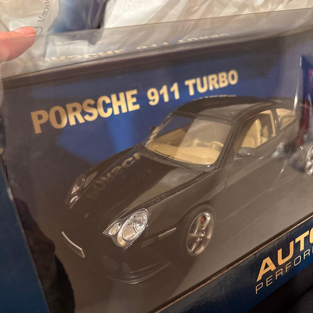 AUTOart Performance 1:18 ポルシェ 911 ターボ