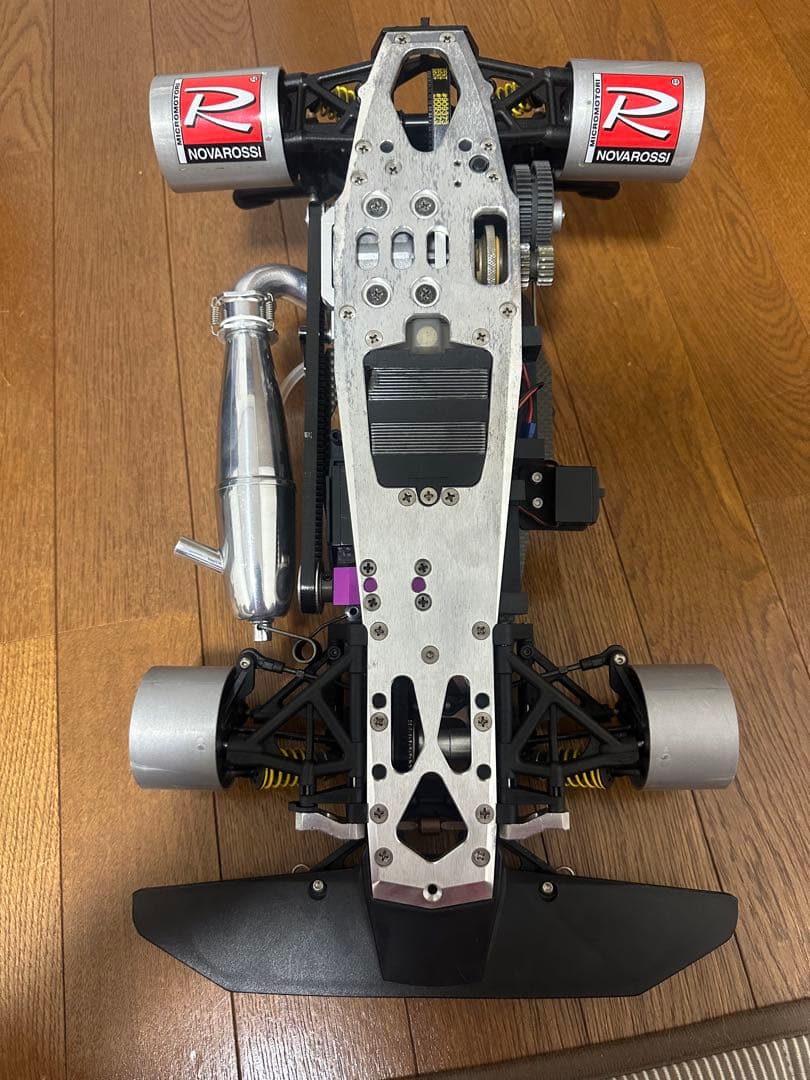 1/8サーパント950R 当時ハイエンドエンジンカー