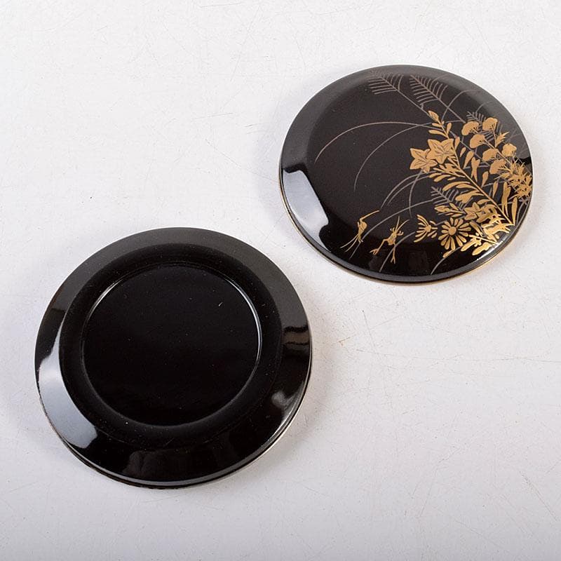 茶道具 黒漆 秋草蒔絵 香合 時代箱 V 8312 茶道具 黒漆 秋草蒔絵 香合