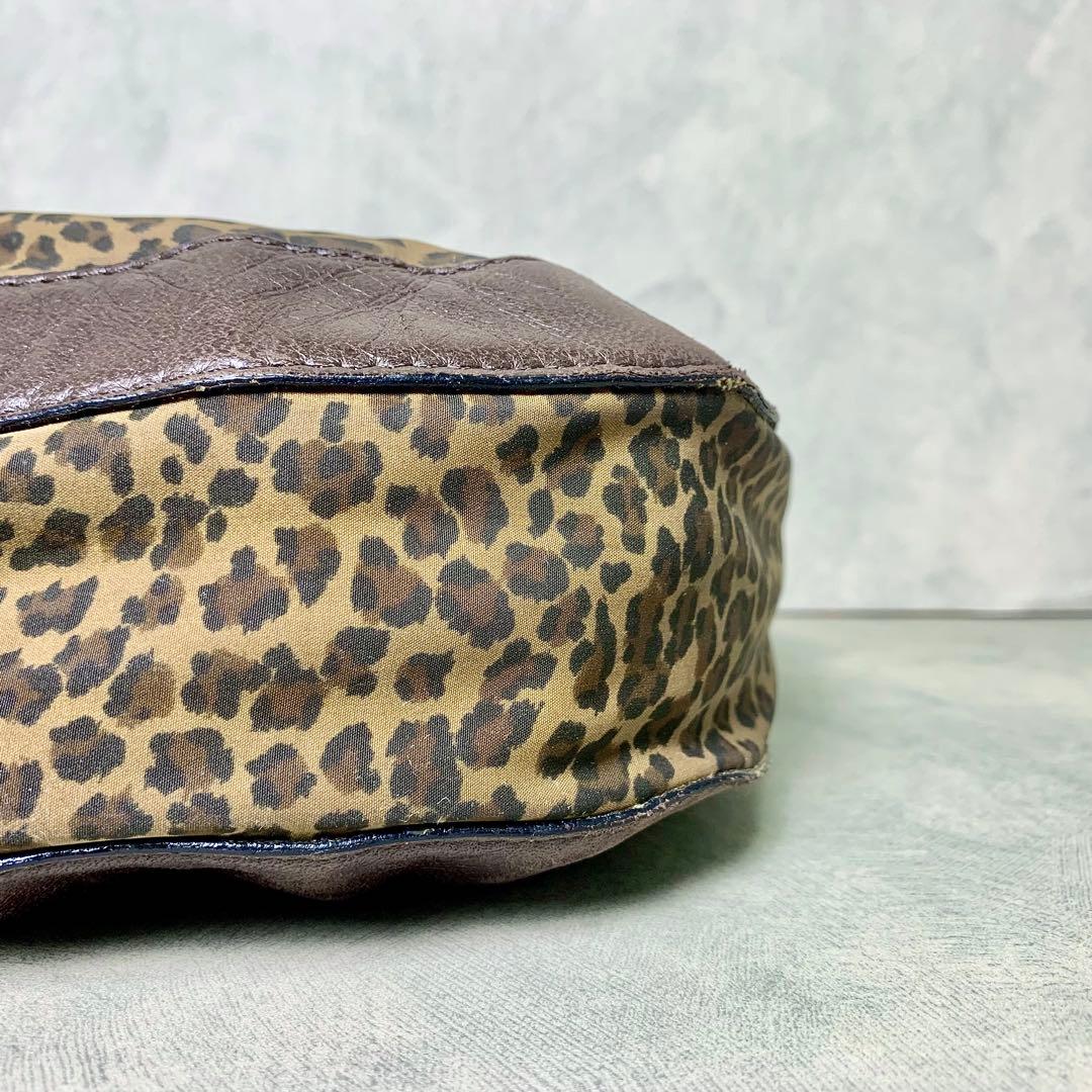 ボッテガヴェネタ　ヒョウ柄　ショルダーバッグ