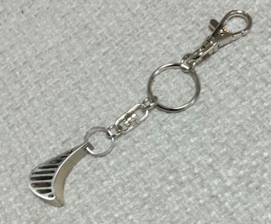 エンジンブレード キーホルダー ANA B737 航空機 飛行機の通販はau PAY